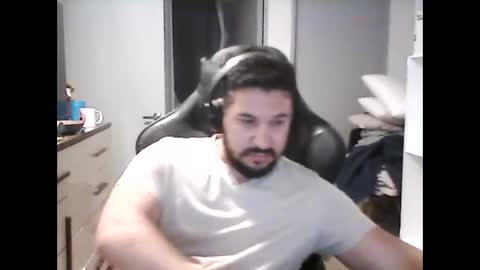 Snapshot of big_latin_boy_full_cum chatting on 12-11-24, 05:48 latinBoyHuge online show from 12-11-24, 05:48