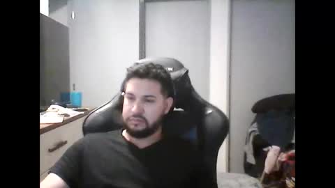 Snapshot of big_latin_boy_full_cum chatting on 12-16-24, 02:49 latinBoyHuge online show from 12-16-24, 02:49