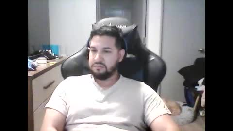 Snapshot of big_latin_boy_full_cum chatting on 12-18-24, 05:10 latinBoyHuge online show from 12-18-24, 05:10