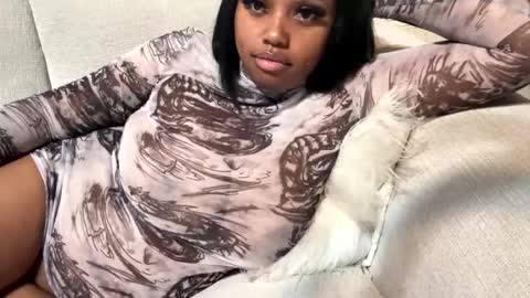 Snapshot of big_lavish chatting on 01-04-25, 07:24 Big Lavish online show from 01-04-25, 07:24