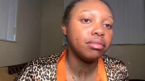 Snapshot of big_lavish chatting on 03-09-25, 12:09 Big Lavish online show from 03-09-25, 12:09