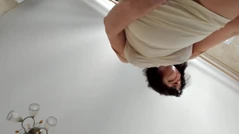 mom online show from 03-16-26, 06:06