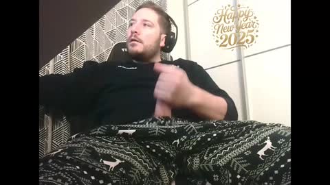 Snapshot of big_sele chatting on 01-05-25, 07:28 bigbroly88 online show from 01-05-25, 07:28