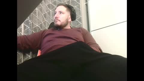 Snapshot of big_sele chatting on 02-08-25, 06:12 bigbroly88 online show from 02-08-25, 06:12