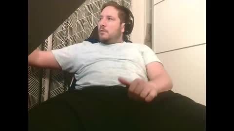 Snapshot of big_sele chatting on 11-02-25, 05:21 bigbroly88 online show from 11-02-25, 05:21