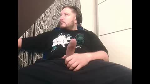 Snapshot of big_sele chatting on 11-15-25, 06:22 bigbroly88 online show from 11-15-25, 06:22