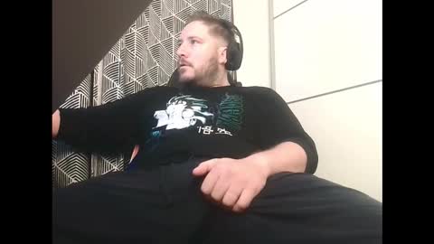 Snapshot of big_sele chatting on 11-16-25, 05:35 bigbroly88 online show from 11-16-25, 05:35