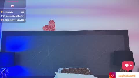 Snapshot of big_tits_in_your_face chatting on 03-05-25, 02:03 Tell me Sophia  online show from 03-05-25, 02:03