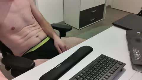 big_tobi_1 online show from 01-13-26, 06:51