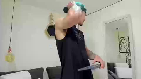 big_valentinhunk7 online show from 03-12-26, 09:32