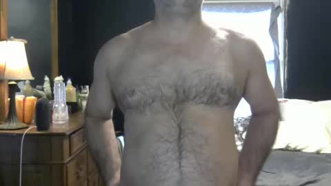 Snapshot of bigassman46 chatting on 12-22-25, 08:06 Straight Dave online show from 12-22-25, 08:06