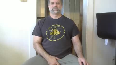 Snapshot of bigassman46 chatting on 02-02-26, 07:12 Straight Dave online show from 02-02-26, 07:12