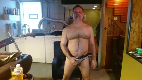 Snapshot of bigassman46 chatting on 02-07-26, 02:54 Straight Dave online show from 02-07-26, 02:54