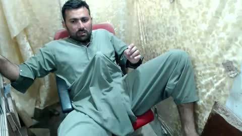 Snapshot of bigbbc999 chatting on 02-10-26, 02:10 arab bbc online show from 02-10-26, 02:10