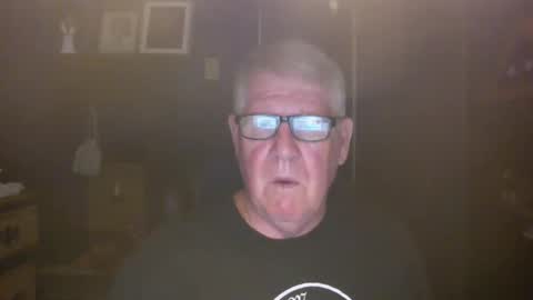 Snapshot of bigbeerdrinker1 chatting on 10-19-25, 04:46 bigbeerdrinker online show from 10-19-25, 04:46