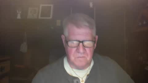 Snapshot of bigbeerdrinker1 chatting on 10-31-25, 05:19 bigbeerdrinker online show from 10-31-25, 05:19