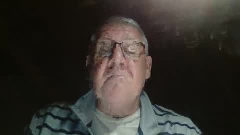 Snapshot of bigbeerdrinker1 chatting on 11-10-25, 09:14 bigbeerdrinker online show from 11-10-25, 09:14