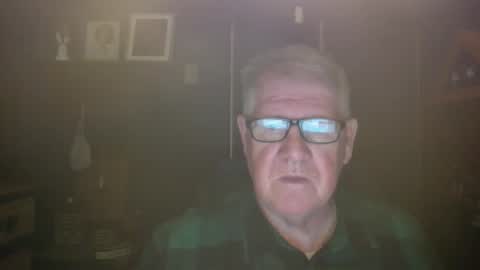 Snapshot of bigbeerdrinker1 chatting on 01-06-26, 06:06 bigbeerdrinker online show from 01-06-26, 06:06