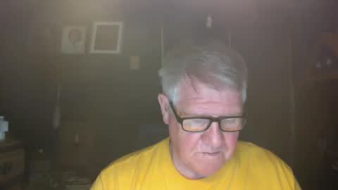 Snapshot of bigbeerdrinker1 chatting on 01-19-26, 05:33 bigbeerdrinker online show from 01-19-26, 05:33