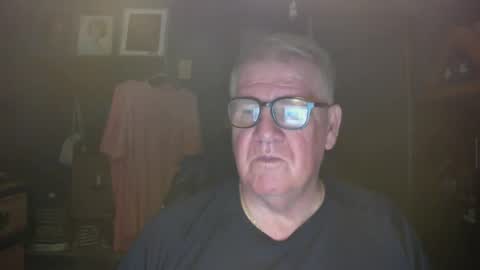 Snapshot of bigbeerdrinker1 chatting on 03-08-26, 06:17 bigbeerdrinker online show from 03-08-26, 06:17