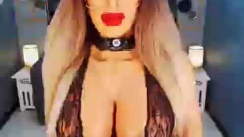 Snapshot of bigbomblhoraine chatting on 06-26-26, 11:14 Loraine Cruz online show from 06-26-26, 11:14