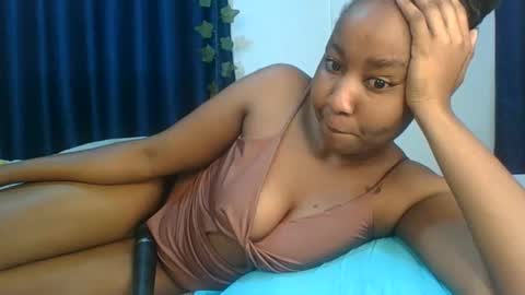 Snapshot of bigboootyy chatting on 09-23-25, 06:38 BigBoootyy online show from 09-23-25, 06:38