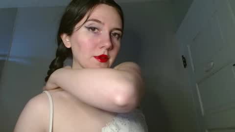 Isabella online show from 11-26-25, 03:35