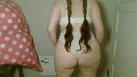 Isabella online show from 06-29-26, 04:19