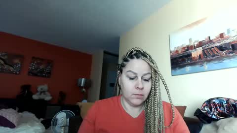 Snapshot of bigbreastsabrina chatting on 12-05-24, 02:22 BIG BREAST SABRINA online show from 12-05-24, 02:22
