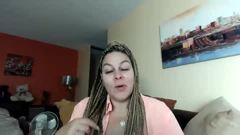 Snapshot of bigbreastsabrina chatting on 12-16-24, 04:27 BIG BREAST SABRINA online show from 12-16-24, 04:27