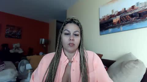 Snapshot of bigbreastsabrina chatting on 12-17-24, 08:21 BIG BREAST SABRINA online show from 12-17-24, 08:21