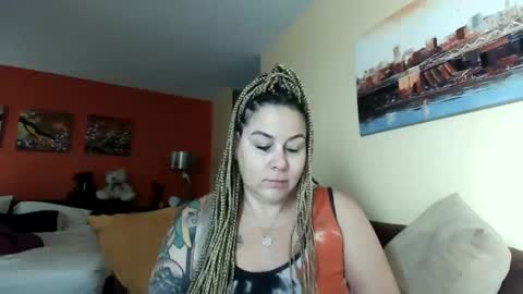 Snapshot of bigbreastsabrina chatting on 12-27-24, 03:48 BIG BREAST SABRINA online show from 12-27-24, 03:48
