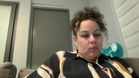 Snapshot of bigbreastsabrina chatting on 02-05-25, 11:39 BIG BREAST SABRINA online show from 02-05-25, 11:39