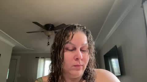 Snapshot of bigbreastsabrina chatting on 09-22-25, 04:20 BIG BREAST SABRINA online show from 09-22-25, 04:20