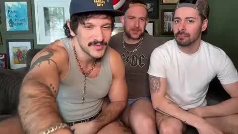 Snapshot of bigbro42069 chatting on 02-23-25, 04:02 BigBro online show from 02-23-25, 04:02