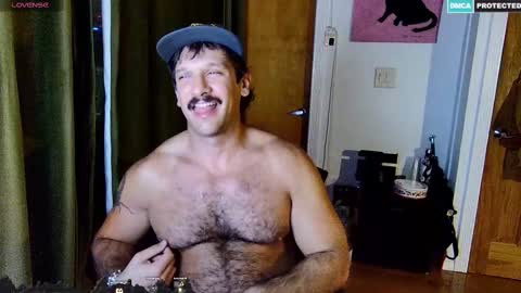 Snapshot of bigbro42069 chatting on 10-26-25, 10:10 BigBro online show from 10-26-25, 10:10