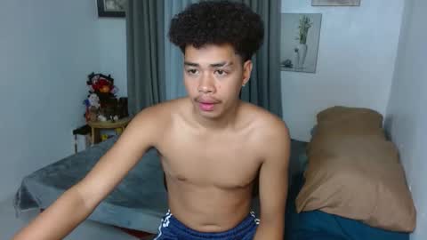 Snapshot of bigcock_moreno chatting on 03-04-26, 04:29 Nj online show from 03-04-26, 04:29