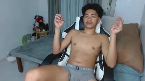 Snapshot of bigcock_moreno chatting on 03-21-26, 05:45 Nj online show from 03-21-26, 05:45