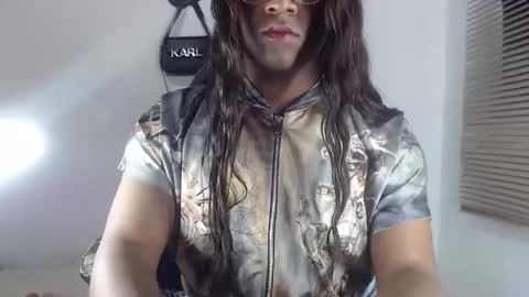 Snapshot of bigcrisblack chatting on 10-15-25, 08:47 cristina online show from 10-15-25, 08:47