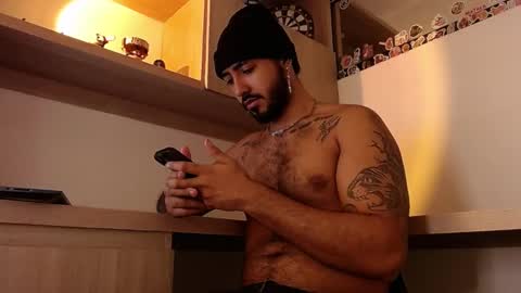 Snapshot of bigdaddybx chatting on 01-05-25, 04:04 Nate online show from 01-05-25, 04:04