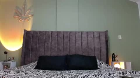 Snapshot of bigdaddybx chatting on 02-04-25, 05:53 Nate online show from 02-04-25, 05:53