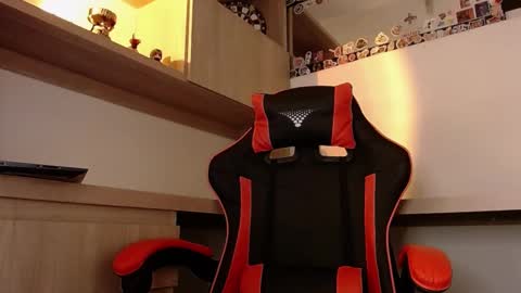 Snapshot of bigdaddybx chatting on 02-17-25, 08:09 Nate online show from 02-17-25, 08:09