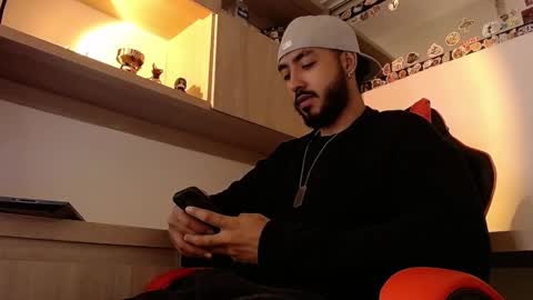 Snapshot of bigdaddybx chatting on 03-03-25, 07:32 Nate online show from 03-03-25, 07:32