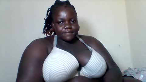 Snapshot of bigdarkass chatting on 02-05-25, 10:12 VIOLET online show from 02-05-25, 10:12