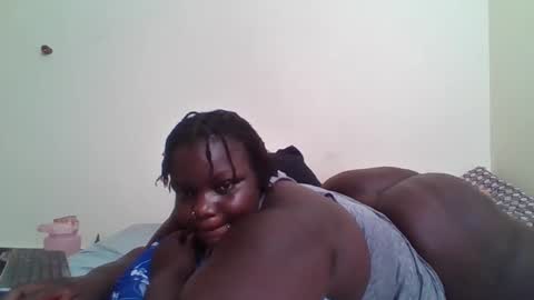 Snapshot of bigdarkass chatting on 01-12-26, 11:48 VIOLET online show from 01-12-26, 11:48