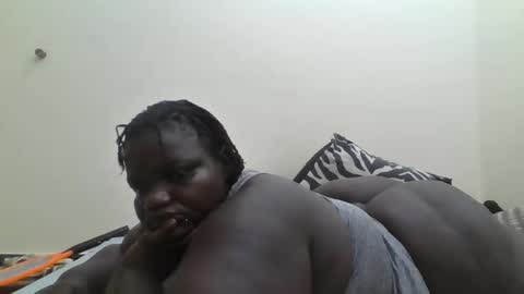 Snapshot of bigdarkass chatting on 01-16-26, 06:17 VIOLET online show from 01-16-26, 06:17