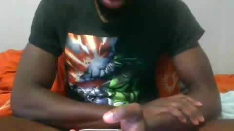 Snapshot of bigdickb917 chatting on 09-30-25, 07:57 Sir Big dick B online show from 09-30-25, 07:57