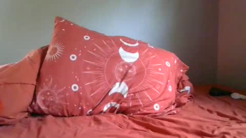 Snapshot of bigdickb917 chatting on 10-27-25, 04:22 Sir Big dick B online show from 10-27-25, 04:22