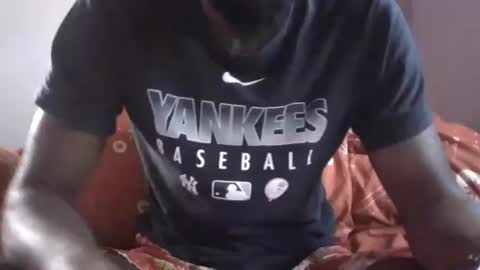 Snapshot of bigdickb917 chatting on 03-06-26, 01:29 Sir Big dick B online show from 03-06-26, 01:29