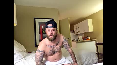 Snapshot of bigdickitalian137 chatting on 10-22-25, 05:08 bigdickitalian137 online show from 10-22-25, 05:08
